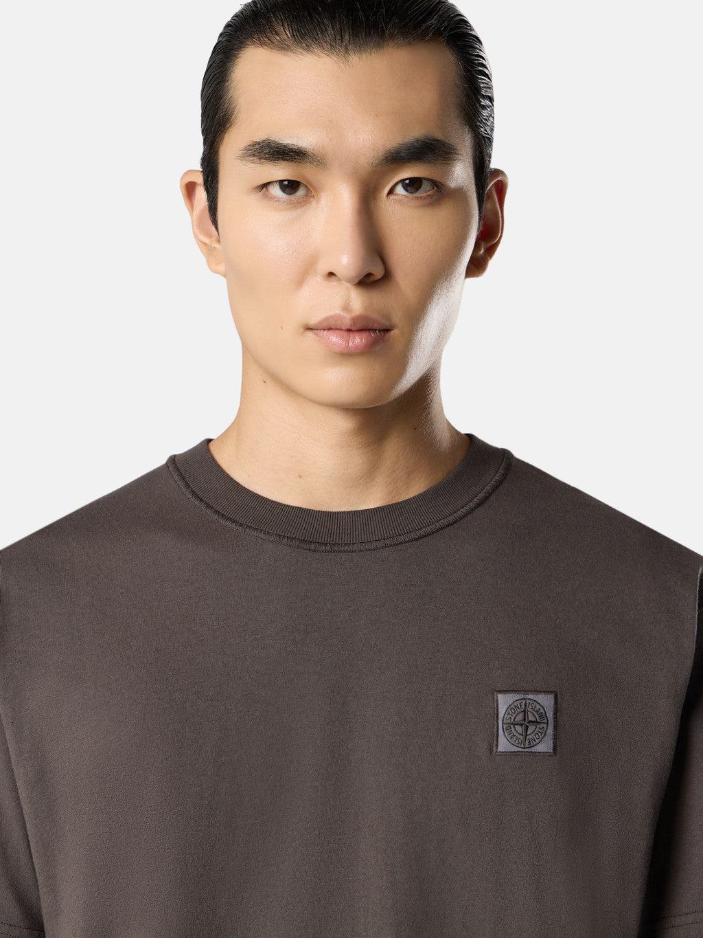 2100029 ORGANIC COTTON JERSEY 'FISSATO' EFFECT Slim-fit short-sleeve T-shirt with Compass patch