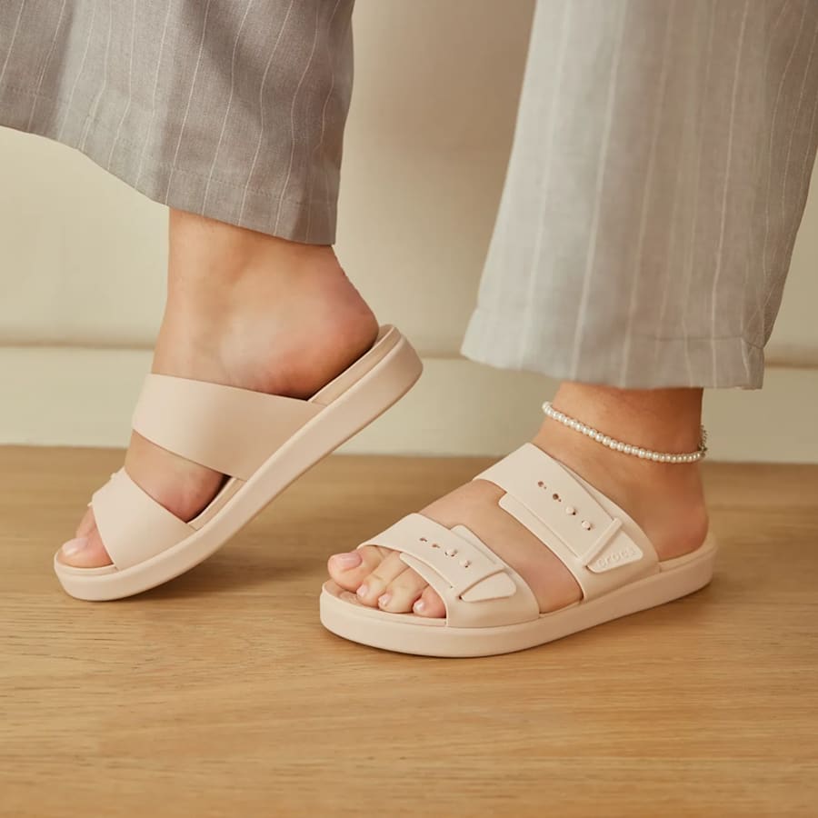Brooklyn Buckle Low Low | Crocs sale