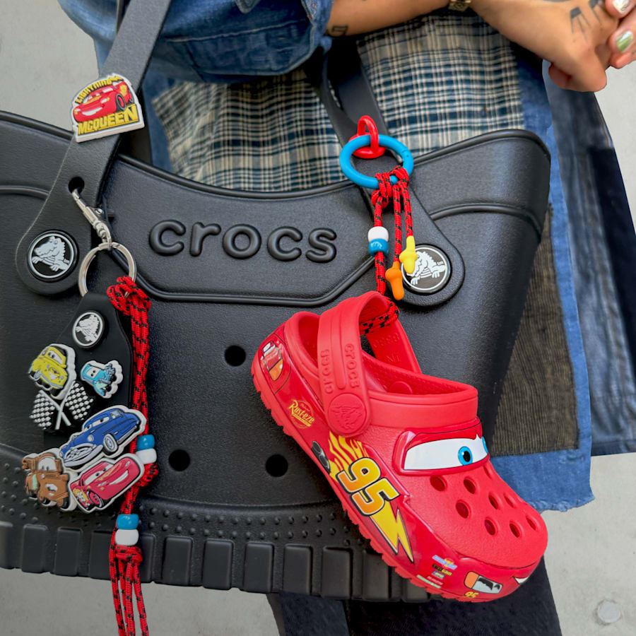 Lightning McQueen Jibbitz™ Bag Charm | Crocs outlet