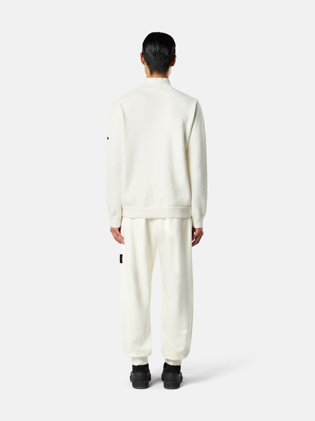 6200012 BRUSHED ORGANIC COTTON FLEECE Regular-fit joggers with pockets and elasticated cuffs