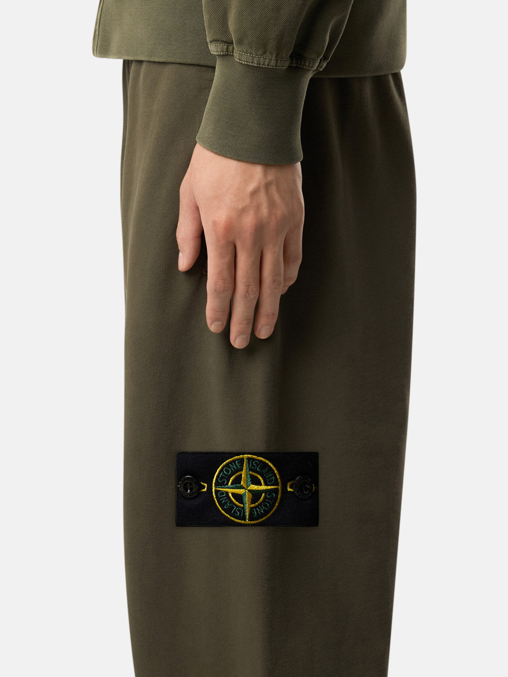 6200012 BRUSHED ORGANIC COTTON FLEECE Regular-fit joggers with pockets and elasticated cuffs