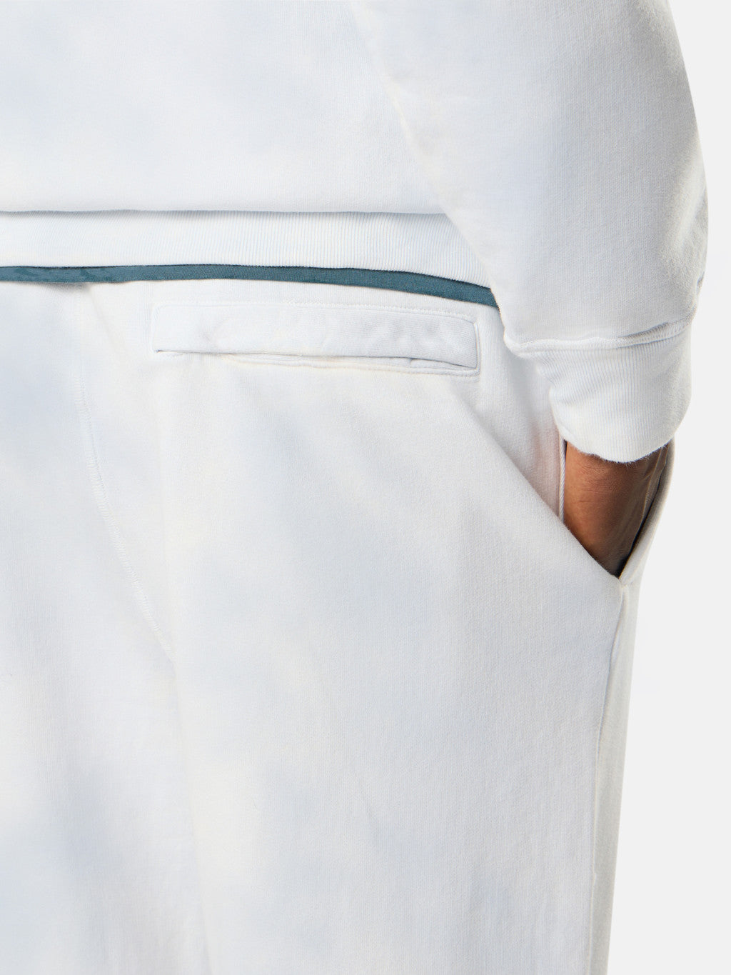 6200013 ORGANIC COTTON FLEECE ICE TREATMENT Loose-fit joggers with elasticated waistband and cuffs